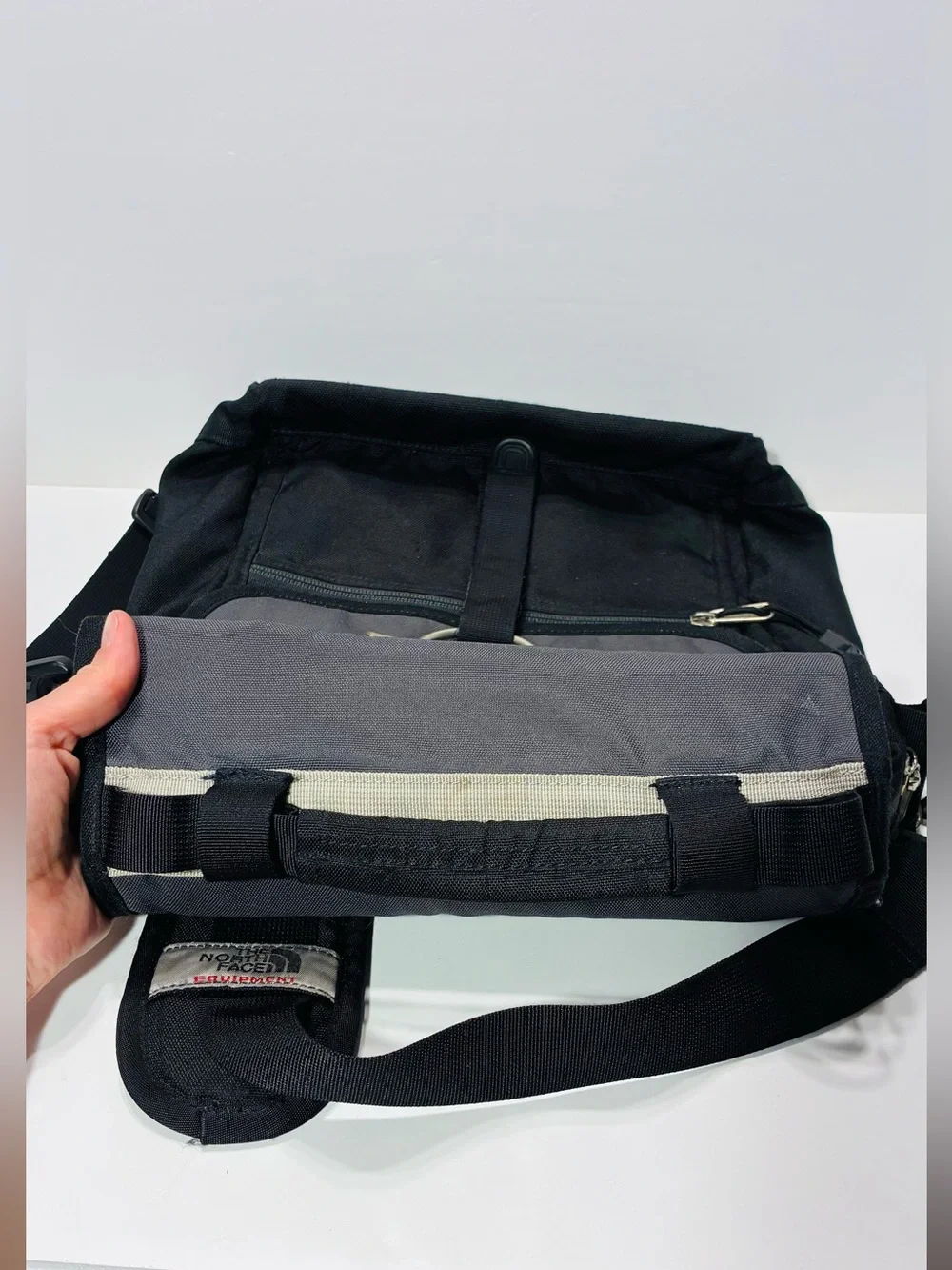 Y2K VTG The North Face Travel Tools Messenger Bag Black Gray Canvas